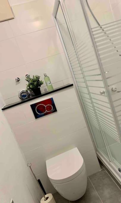 Schoene Zentrale Wohnung Naehe Hb Germersheim Exterior foto